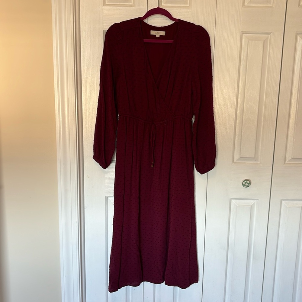 Loft burgundy textured dress with tie waist band
